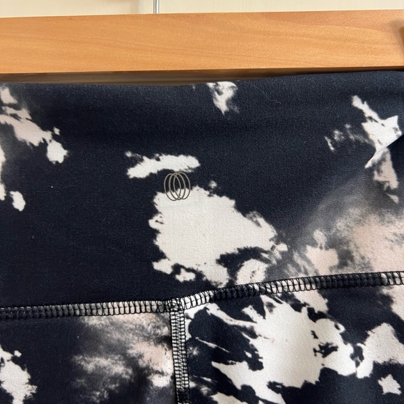 Marika Balance collection Cosmic Tie Dye Pocket Ankle legging - Picture 5 of 5